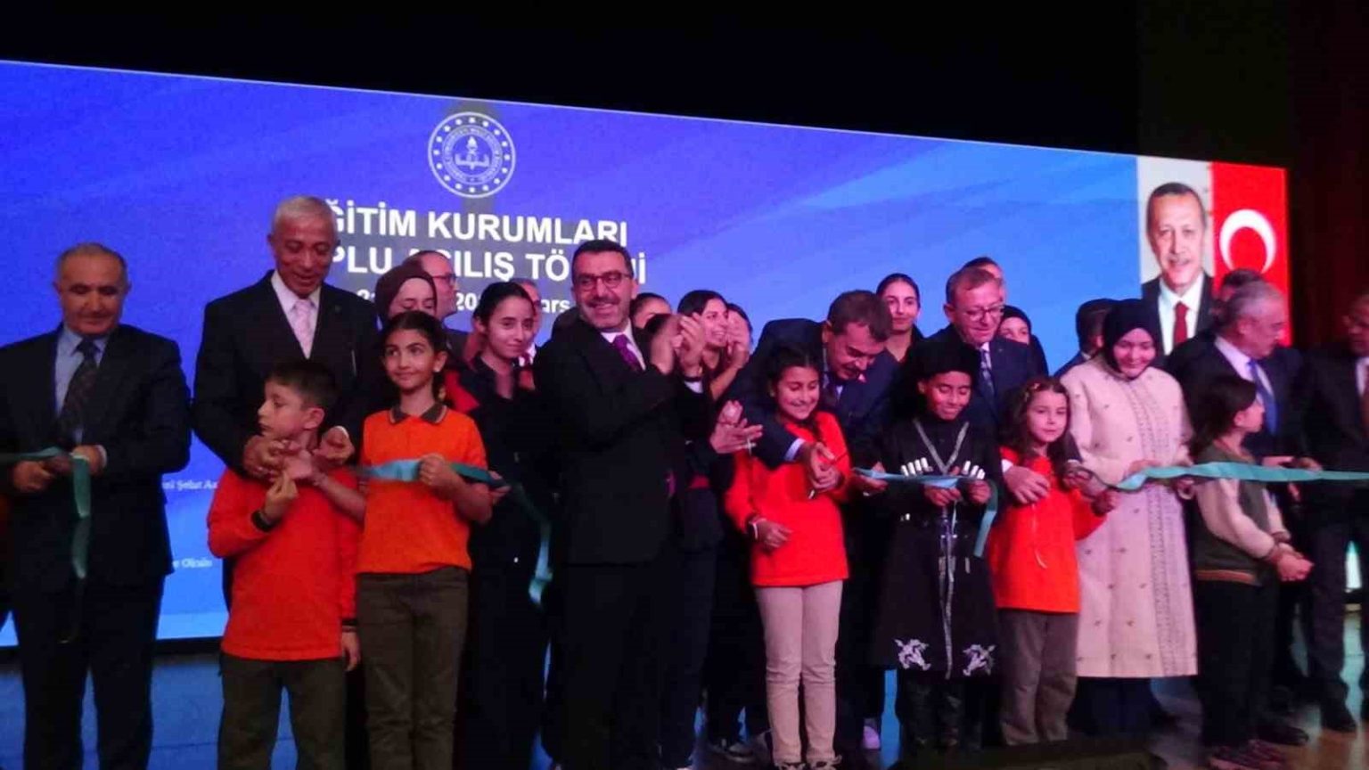 bakan-tekinden-karsta-egitim-yatirimlari-acilisi