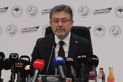 bakan-yumakli-1-yilda-550-milyon-fidan-ve-tohumu-toprakla-bulusturmayi-hedefliyoruz