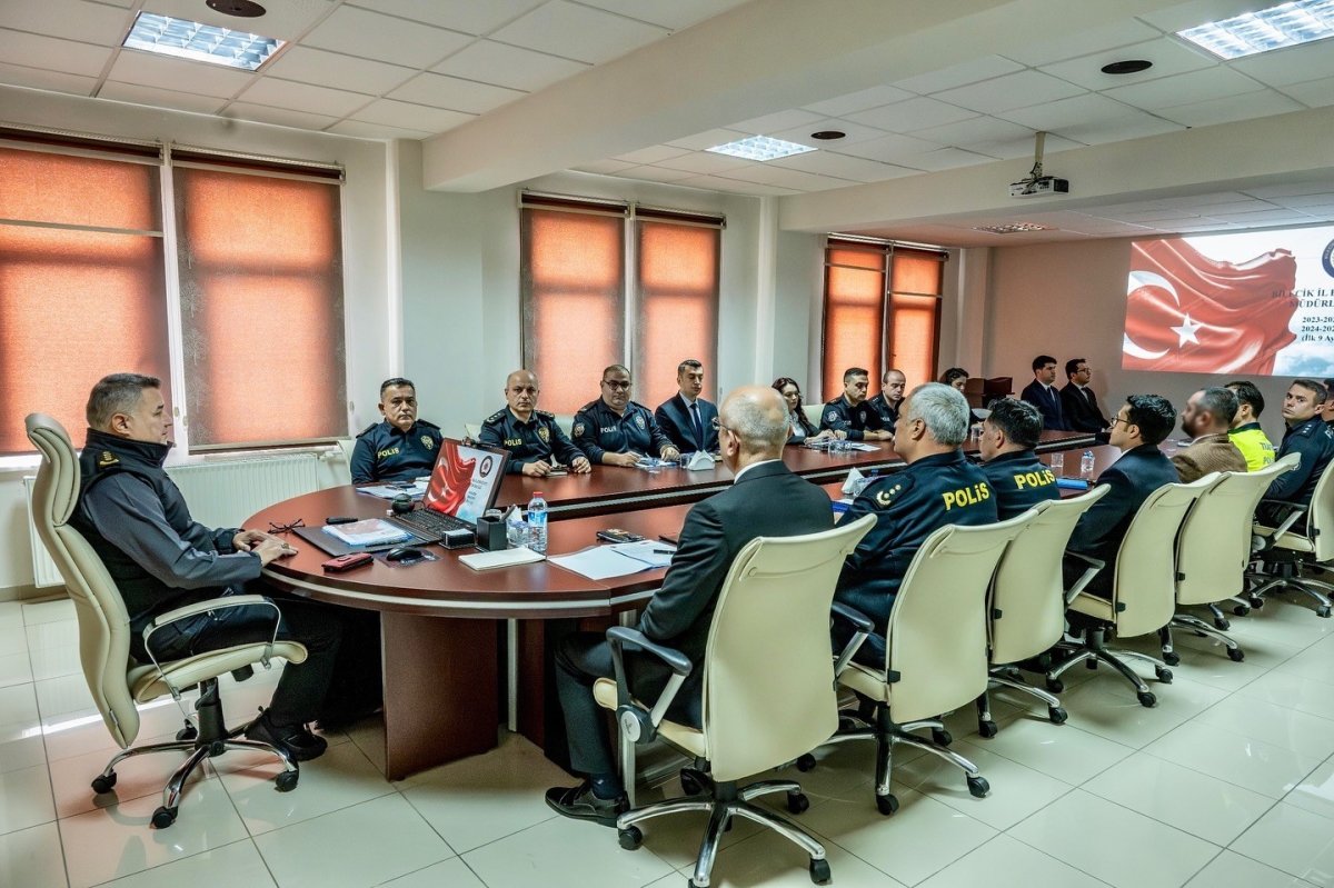 bilecik-emniyeti-haftalik-operasyon-planlarini-gozden-gecirdi