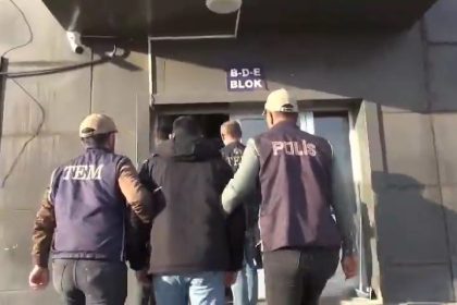 bingolde-kesinlesmis-hapis-cezasiyla-aranan-3-zanli-tutuklandi