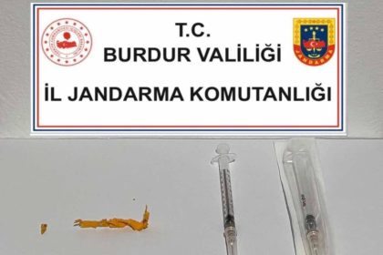 burdurda-uyusturucu-denetimi-5-gozalti