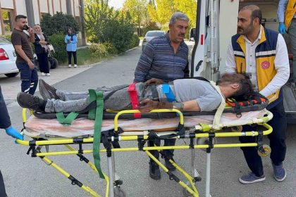 devrilen-motosikletin-surucusu-yaralandi