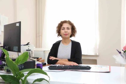 doc-dr-durak-kekemelik-tedavisinin-ilk-adimi-sabirla-dinlemektir