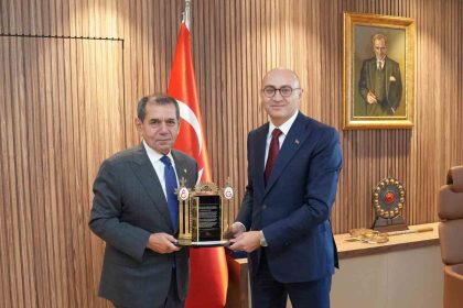 galatasaray-baskani-dursun-ozbekten-cumhuriyet-bassavcisi-baris-dumana-ziyaret