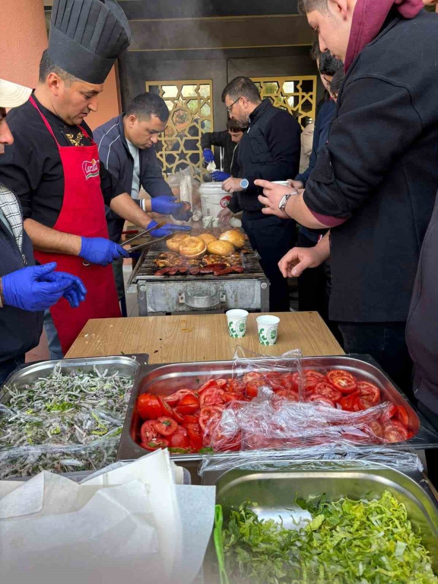 gazze-icin-hayir-carsisi-duzenlediler