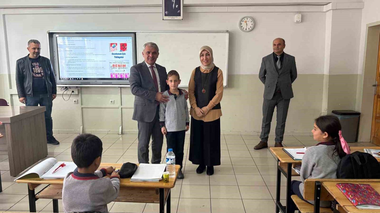 hayat-kurtaran-ogretmene-tebrik-ziyareti