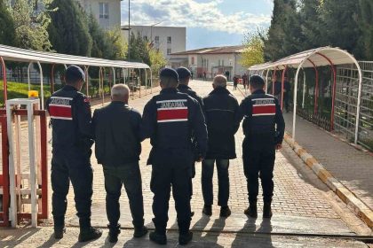husumetlilerini-bicakla-yaralayan-3-sahsi-jandarma-yakaladi