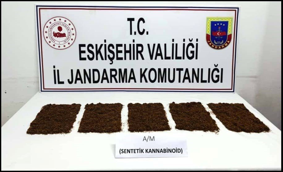 ilceye-uyusturucu-tasiyan-3-sahis-jandarma-tarafindan-yakalandi