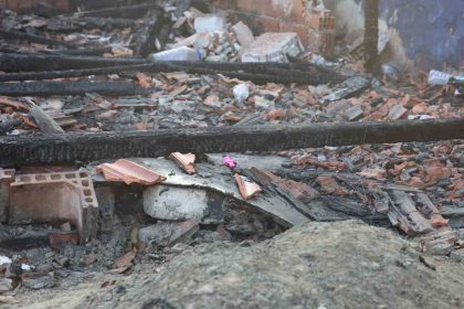 izmirde-5-kardesin-oldugu-yanginda-anne-hakkinda-karar