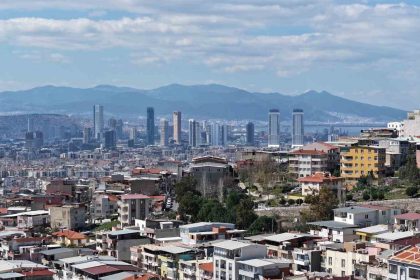 izmirde-zemin-arastirmalari-icin-32-bin-deney-yapildi