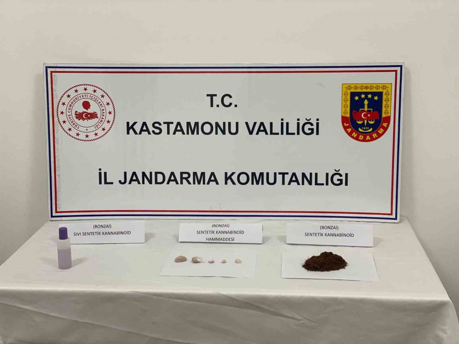 kastamonuda-uyusturucu-operasyonu-2-tutuklama