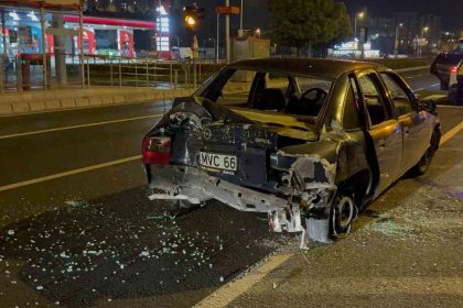 kaza-yapan-alkollu-surucu-polise-beni-alin-birakmayin