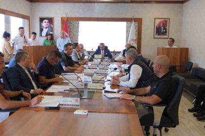 kemer-belediyesinde-2026-mali-yili-butce-tasarisi-oy-birligiyle-kabul-edildi