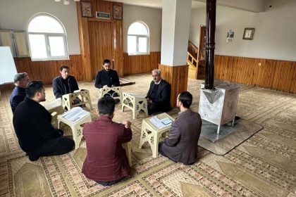 kitap-oku-yorum-projesi-din-gorevlilerini-bulusturdu