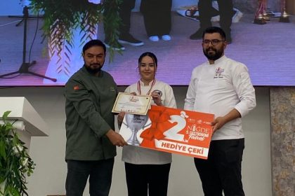 kmulu-ogrenciler-gastronomi-festivalinden-madalyalarla-dondu