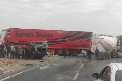 mardinde-zincirleme-trafik-kazasi-3-yarali