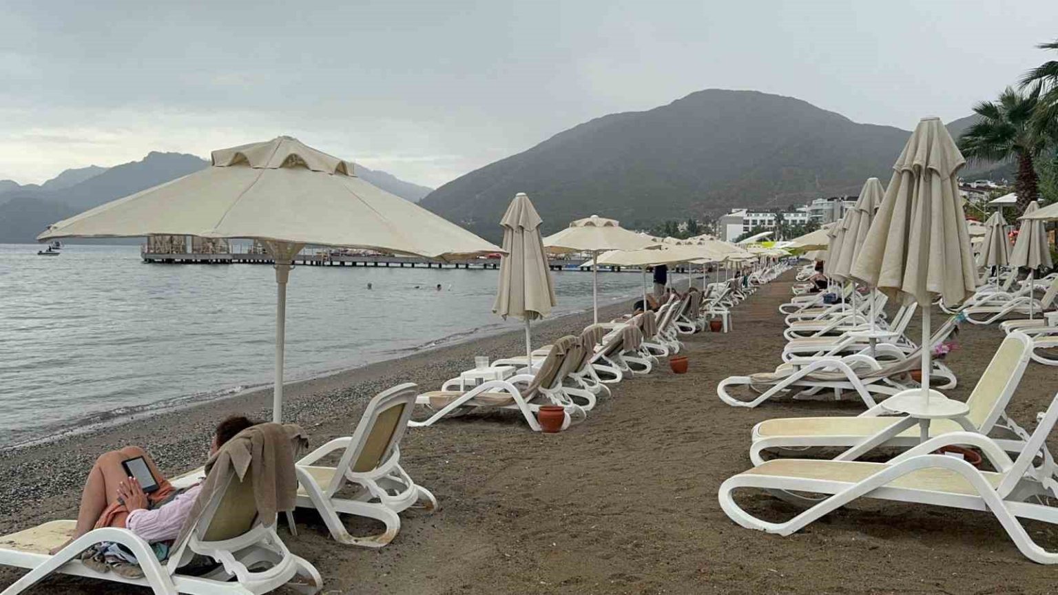 marmariste-yagmur-ve-deniz-keyfi-bir-arada