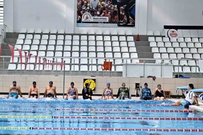 muratpasada-ucretsiz-yuzme-egitimleri-basladi