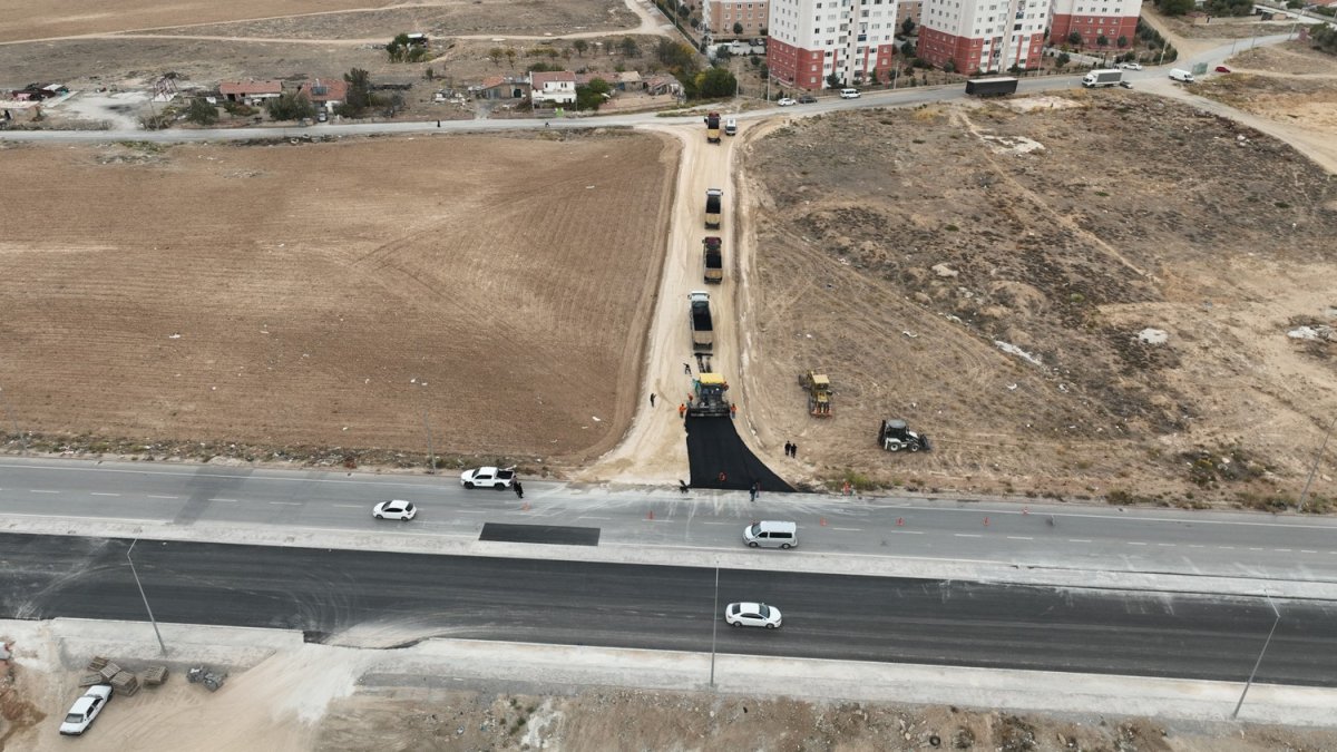 selcukluda-asfalt-calismalari-devam-ediyor