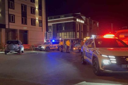 tekirdagda-polis-kavga-ihbarina-gittigi-arabada-tabanca-buldu