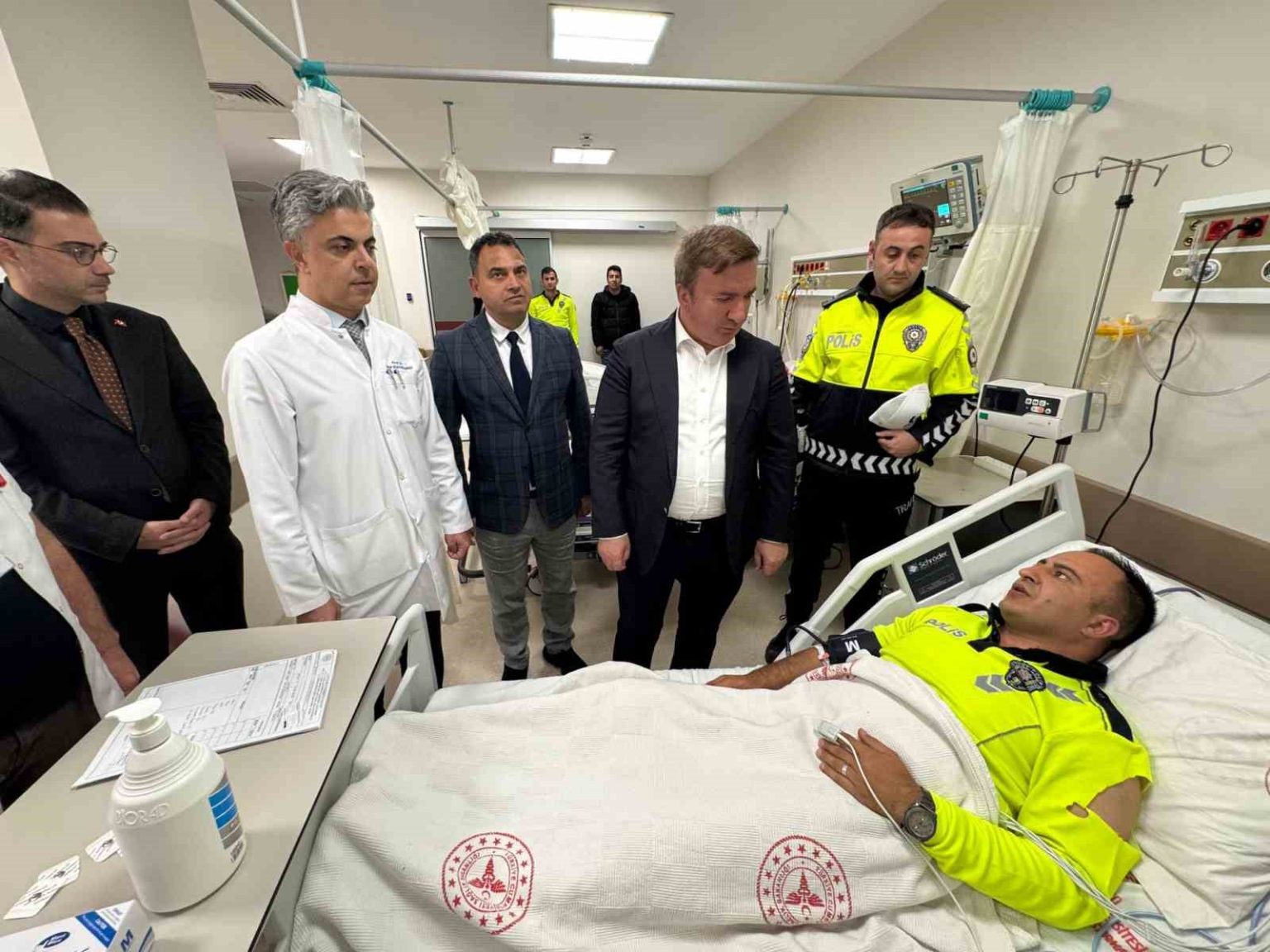 tercanda-takla-atan-ekip-aracindaki-3-polis-memuru-yaralandi