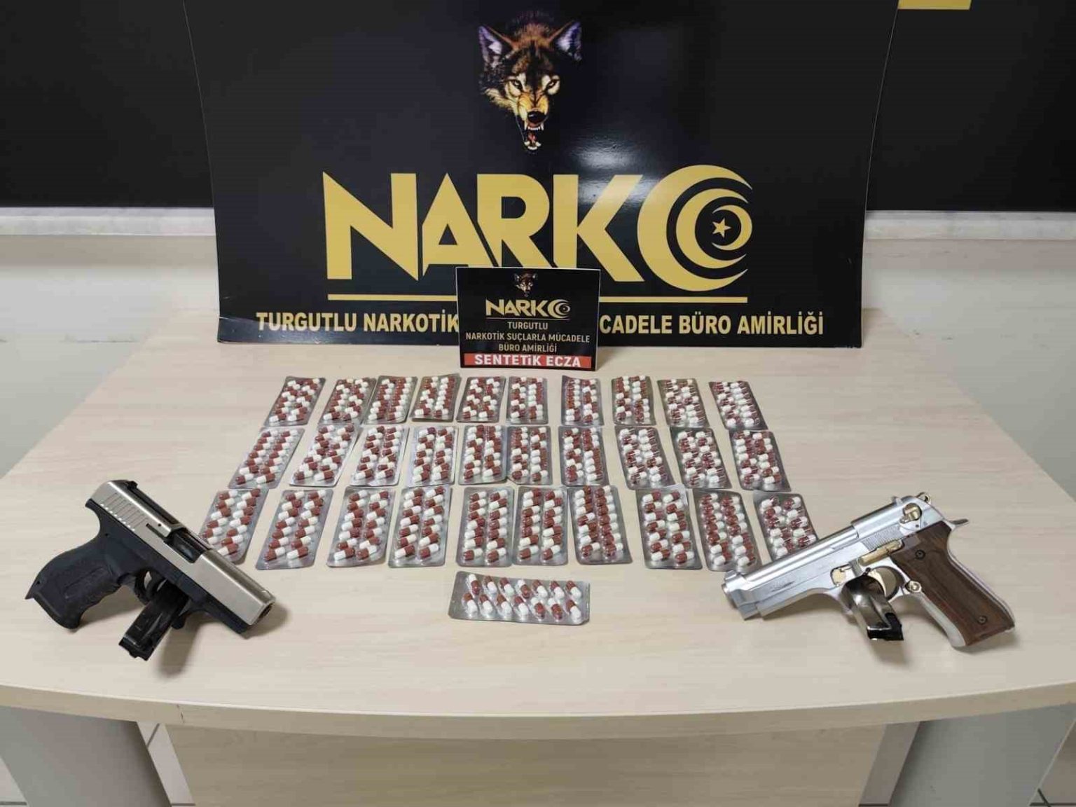 turgutluda-uyusturucu-operasyonu-3-supheli-tutuklandi