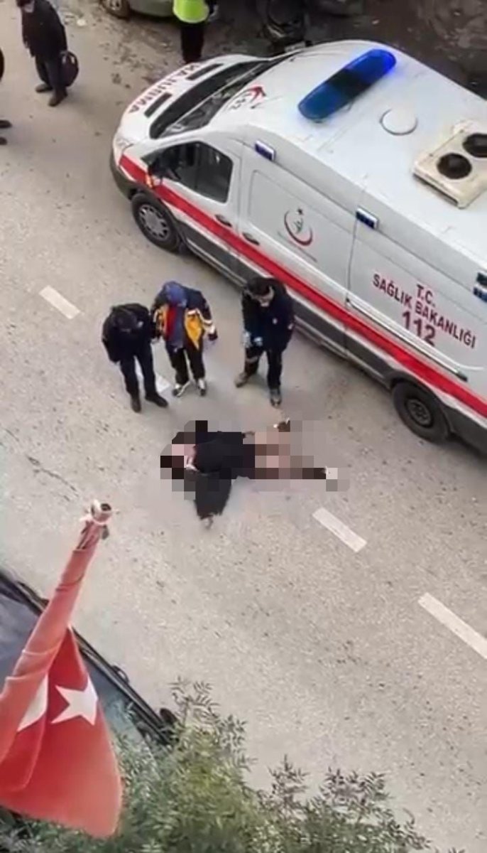 yolun-ortasinda-yatan-kadin-sinir-krizi-gecirdi