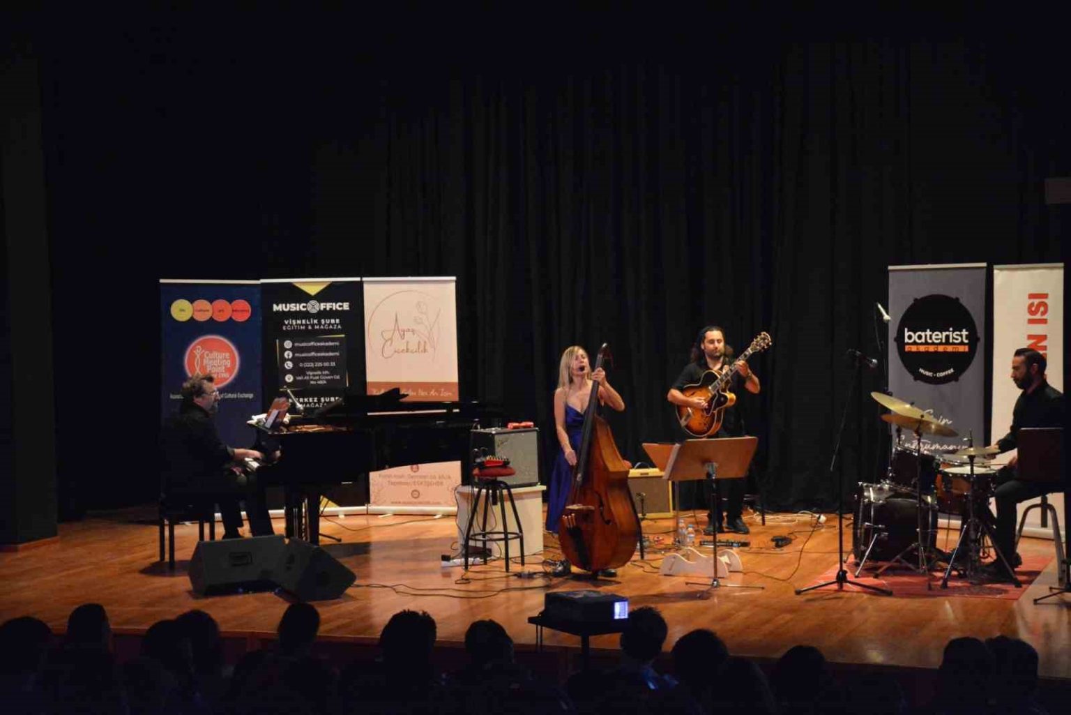 anadolu-universitesinde-esra-kayikci-kuartet-dinleyicilerle-bulustu