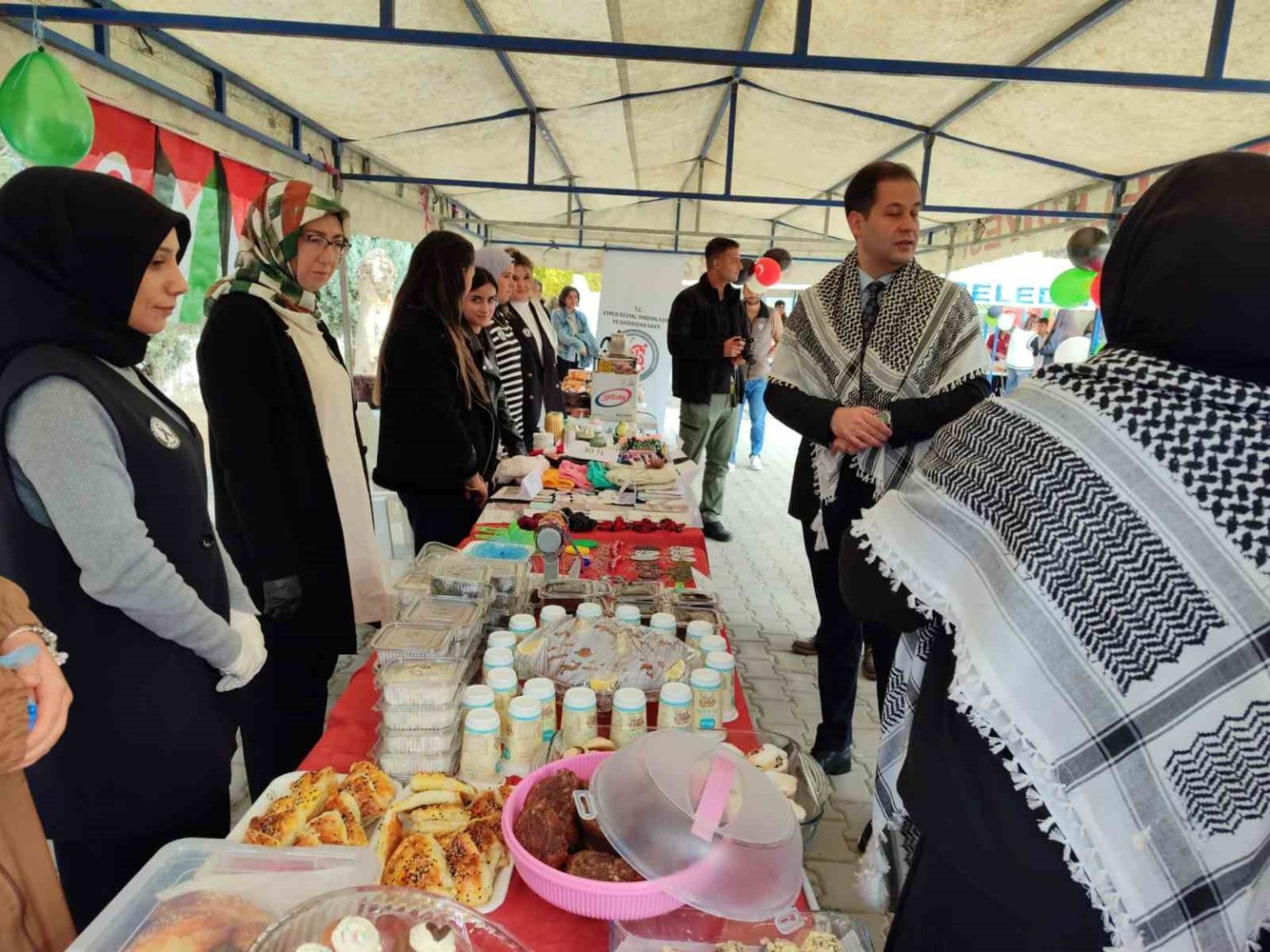 ankaranin-en-kucuk-ilcesinden-gazzeye-yardim