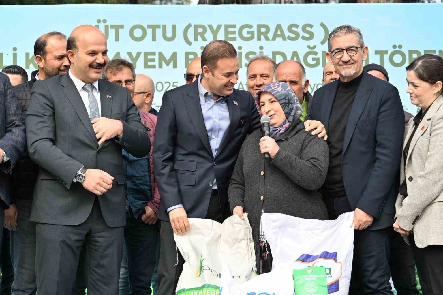 balikesir-buyuksehirin-ciftciye-destegi-suruyor