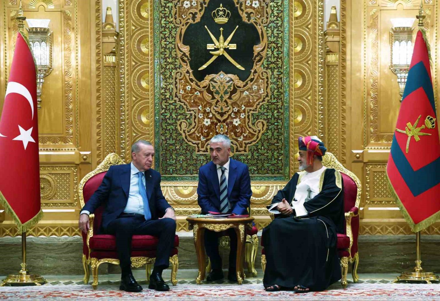 cumhurbaskani-erdogan-umman-sultani-el-said-ile-bir-araya-geldi