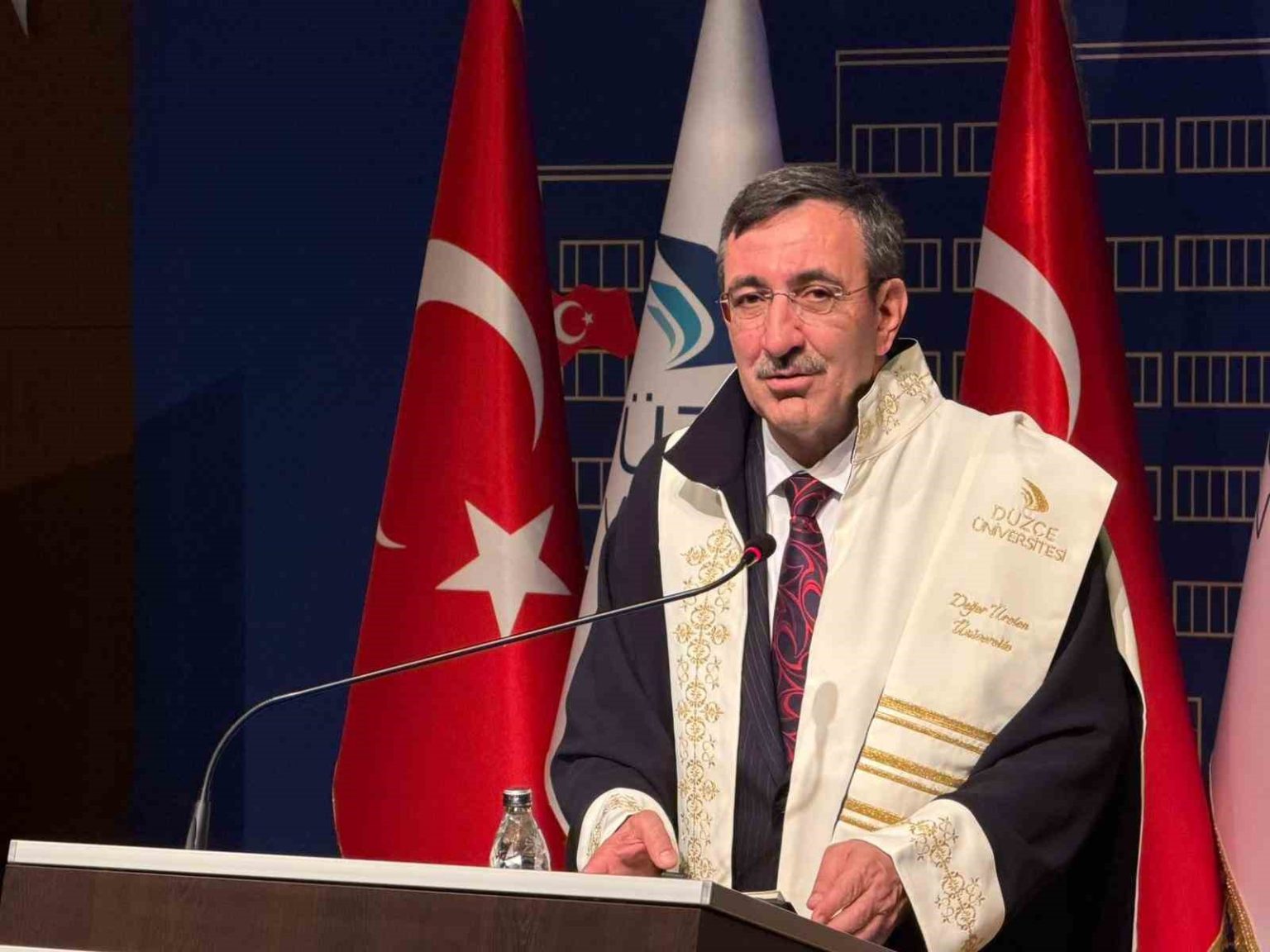 cumhurbaskani-yardimcisi-yilmaz-onumuzdeki-donem-daha-buyuk-bir-degisim-dalgasi-geliyor