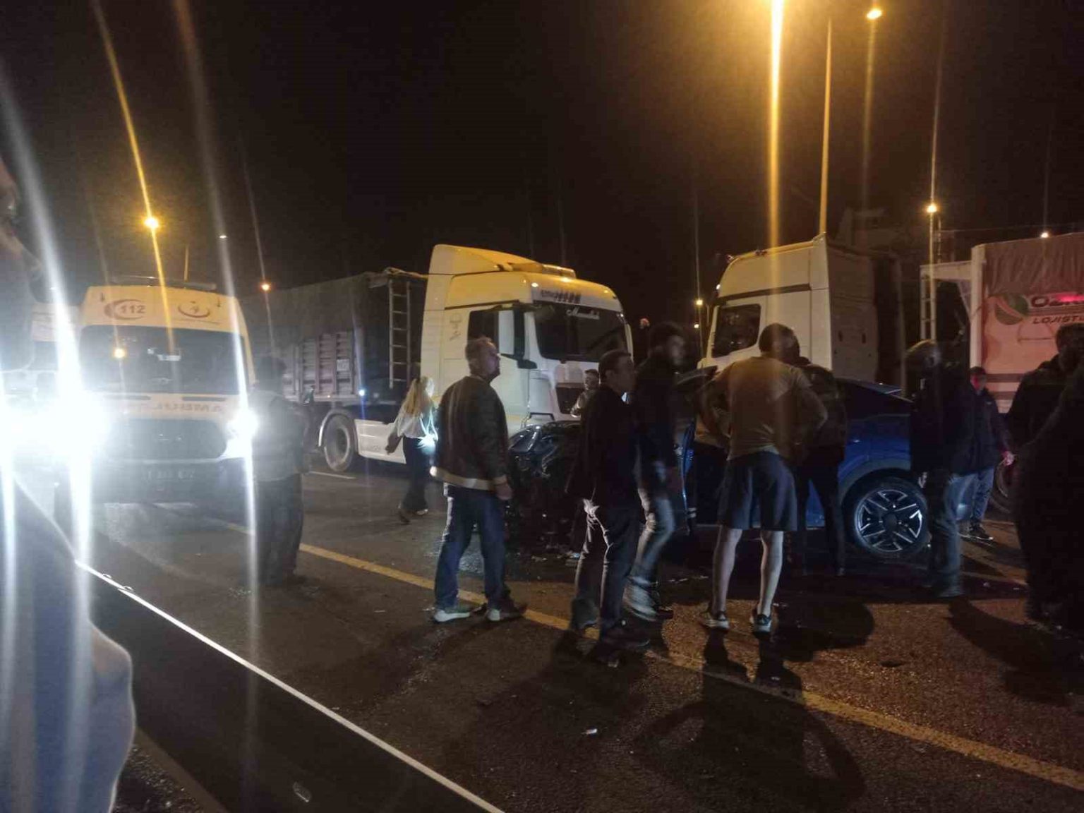 direksiyon-basinda-kalp-krizi-geciren-surucu-kaza-yapti-1-olu-1-yarali