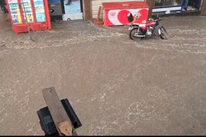 diyarbakirda-saganak-caddeleri-gole-cevirdi