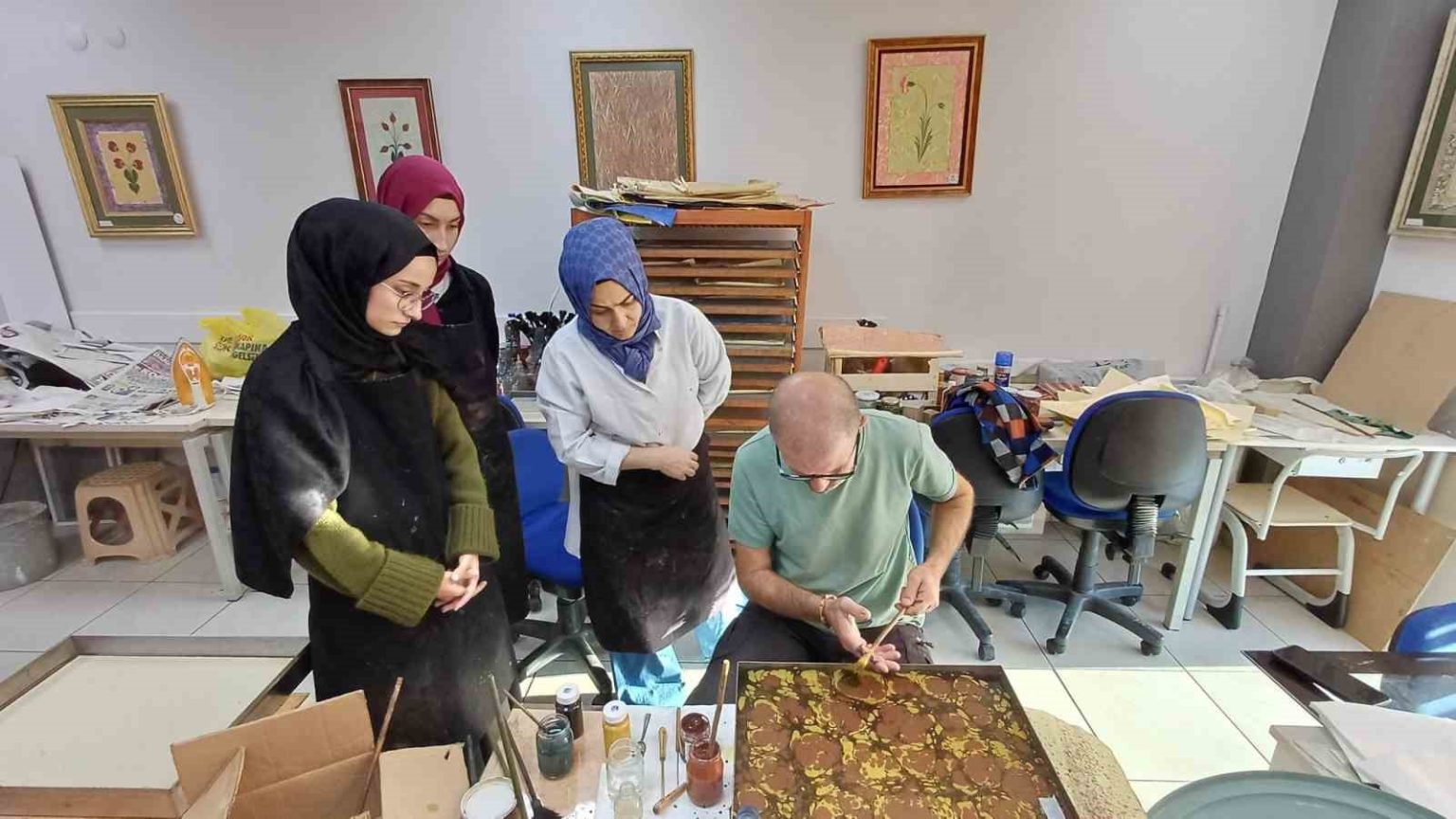 duzcede-genclik-merkezilerinde-egitimler-devam-ediyor