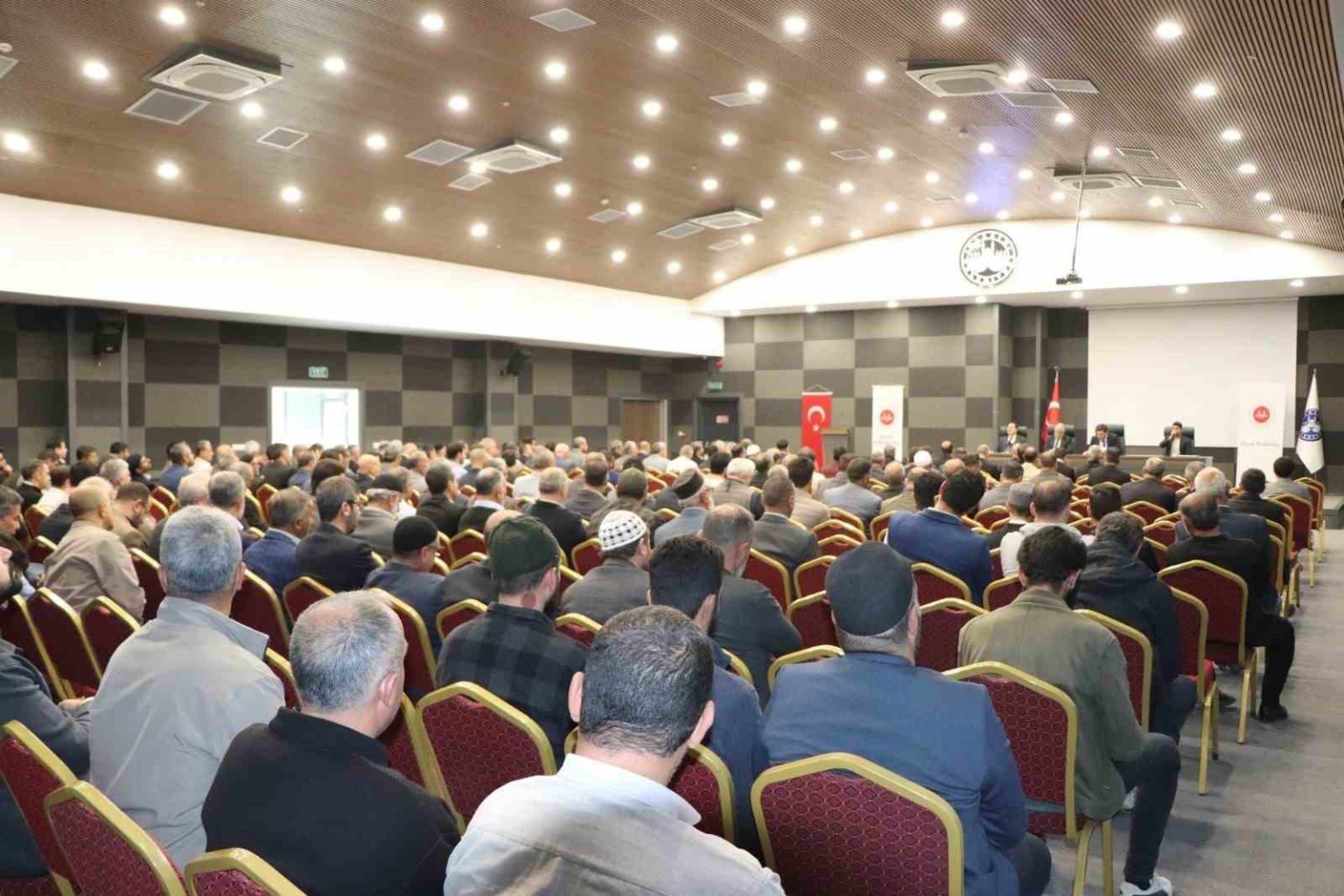 elazigda-din-gorevlileri-bir-araya-geldi