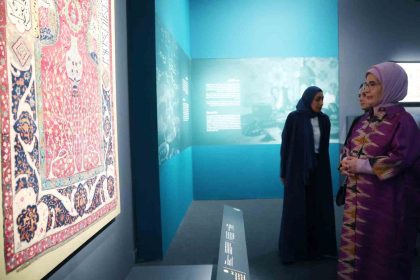 emine-erdogan-katarda-islam-eserleri-muzesini-ziyaret-etti