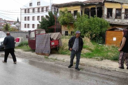 ev-sahibiyle-kiraci-arasindaki-cop-bahce-kavgasi-bahcenin-sinirlarini-asti