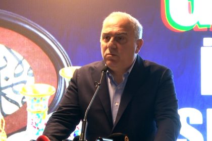 fatihte-gazze-iyilik-sergisi-sanatseverlerle-bulustu