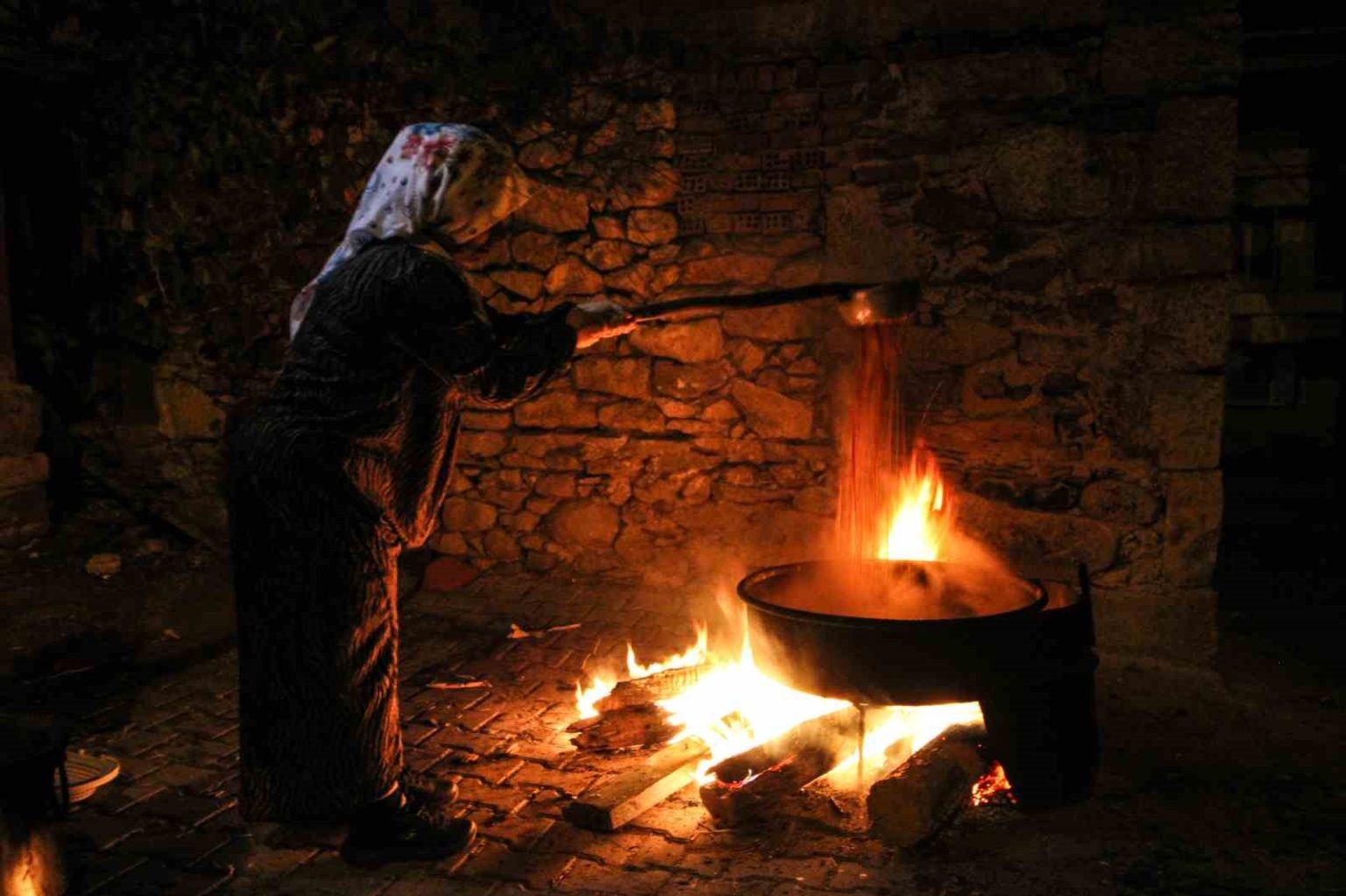 gordeste-pekmez-mesaisi-basladi