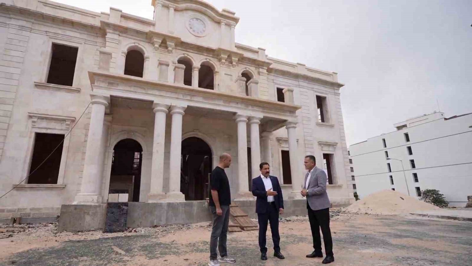 hatayda-tarihi-valilik-binasinda-restarasyon-calismalari-suruyor