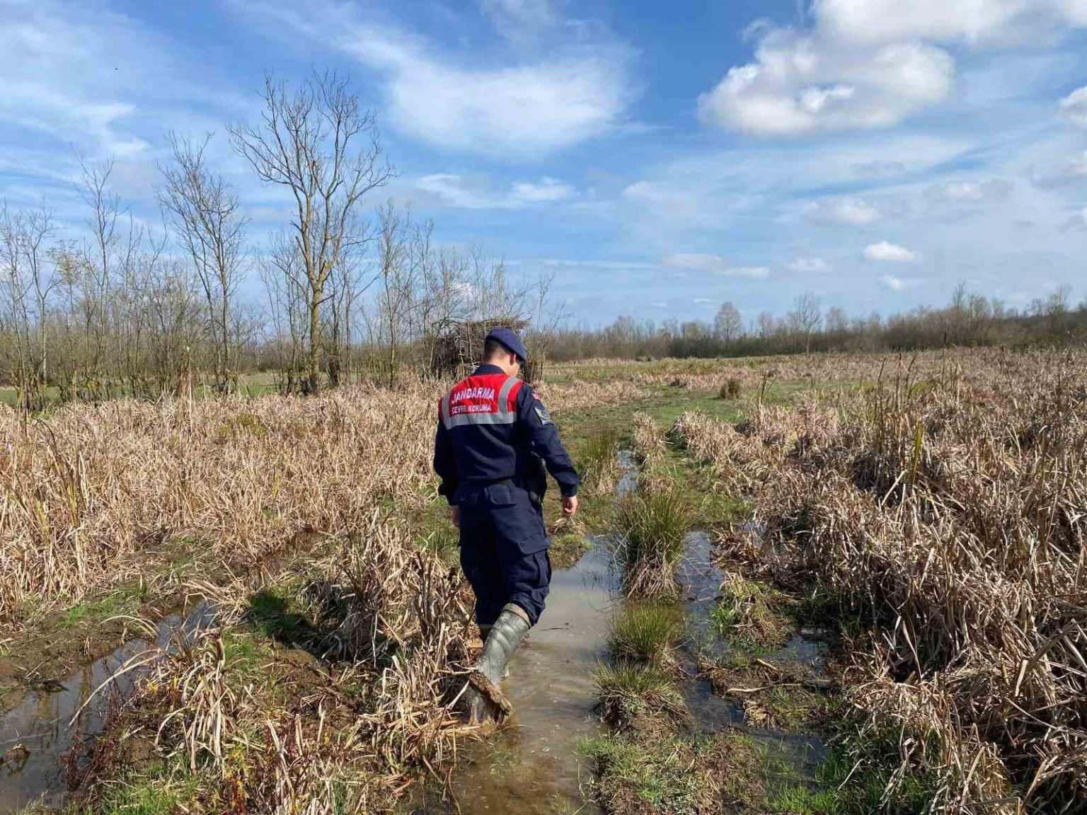 kacak-avcilikta-kullanilan-6-avci-kulubesi-imha-edildi