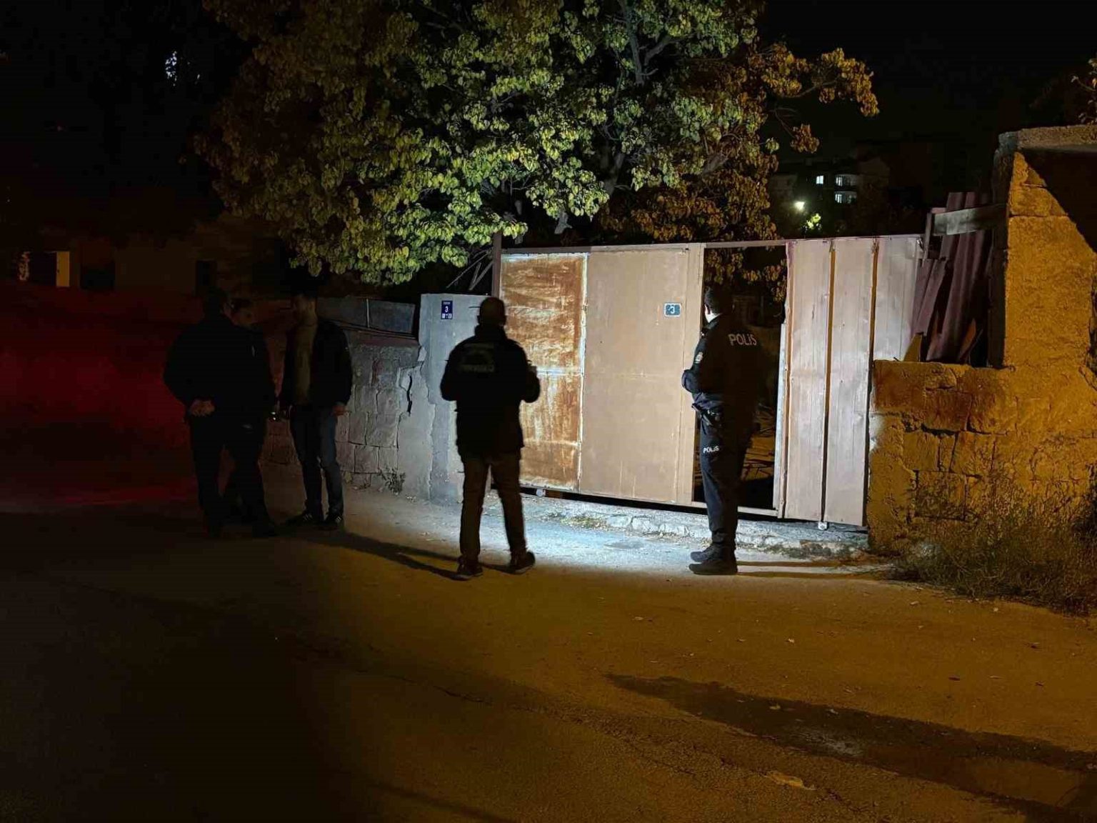 kayseride-dayi-yegenini-bicakladi-1-yarali