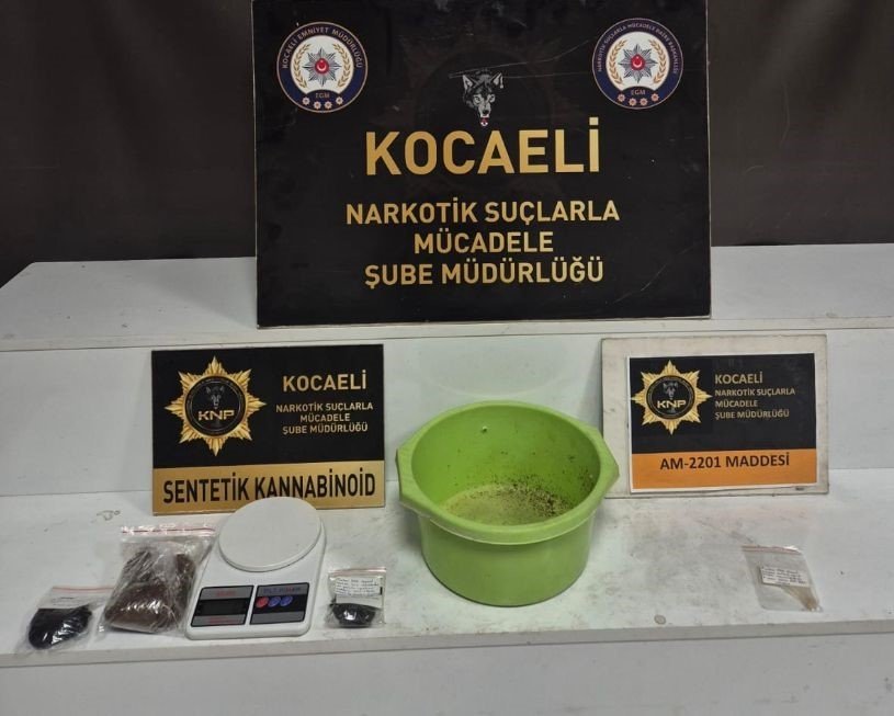 kocaelide-uyusturucu-operasyonu-4-kisi-tutuklandi