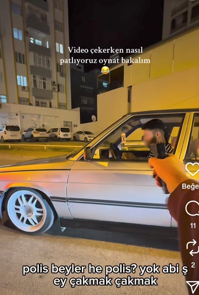 kozanda-silahla-saka-videosu-ceken-gencler-polisi-karsilarinda-gorunce-panik-yasadi