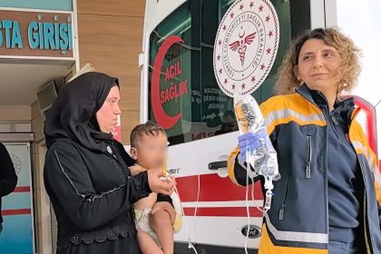 oyun-oynarken-atese-dusen-cocuk-agir-yaralandi