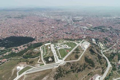 ozel-2-bin-yillik-tehlike-ben-buradayim-dedi