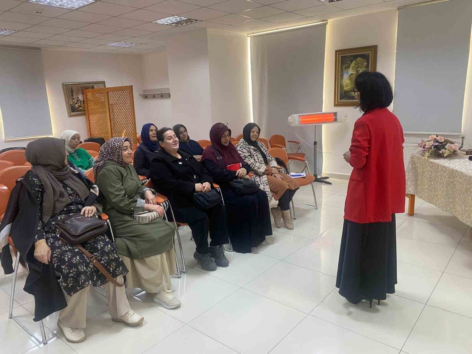 pursaklarda-kadinlara-yonelik-farkindalik-ve-aile-okulu-egitimleri