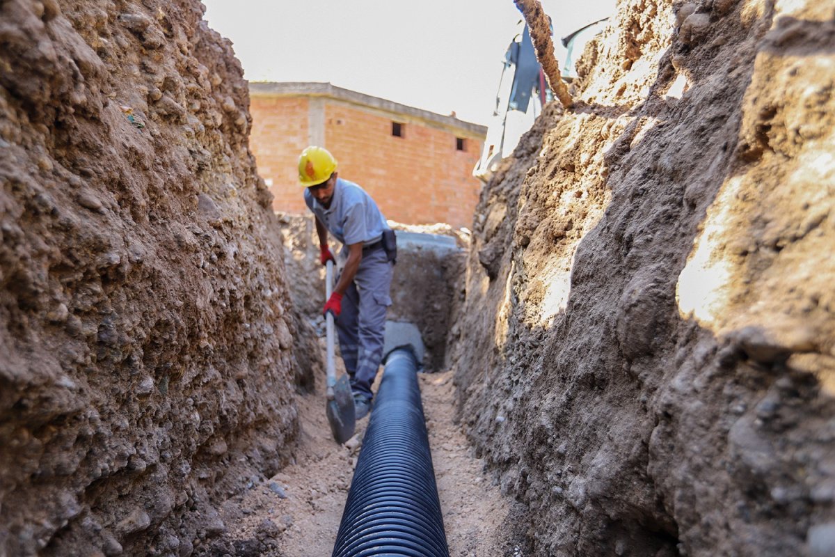 selden-zarar-goren-mahallenin-kanalizasyon-altyapisi-yenileniyor