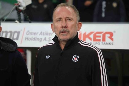 trendyol-super-lig-konyaspor-0-besiktas-1-mac-devam-ediyor